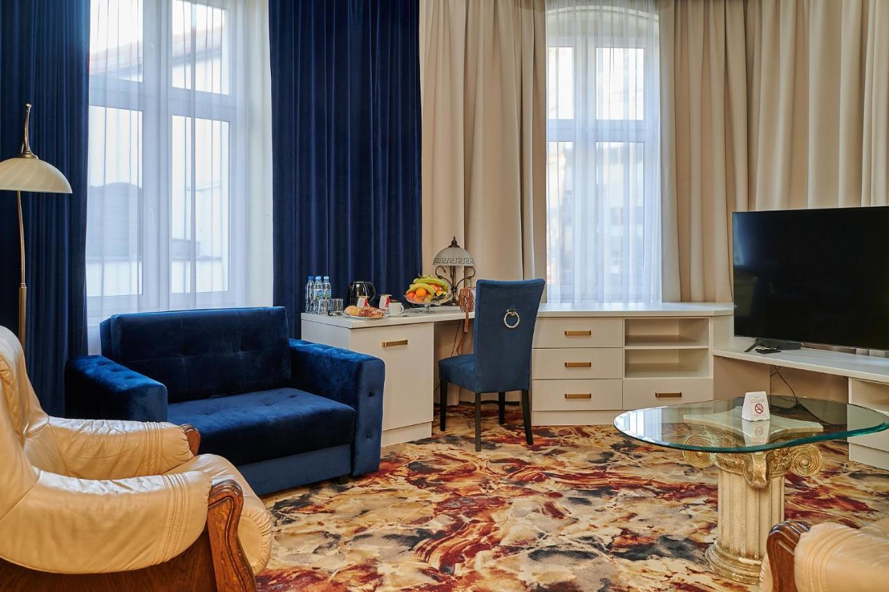 Hotel Royal Gliwice Bagian luar foto