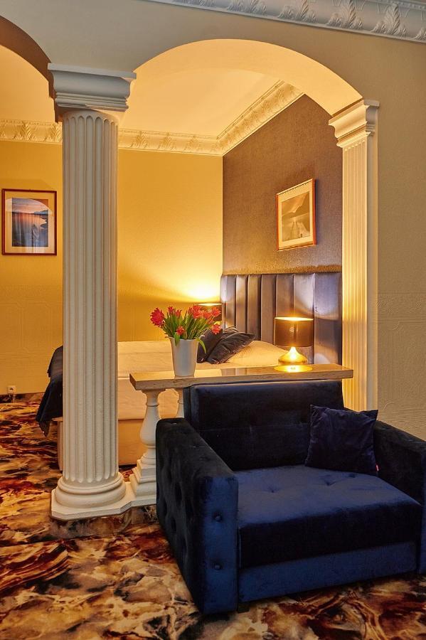 Hotel Royal Gliwice Bagian luar foto
