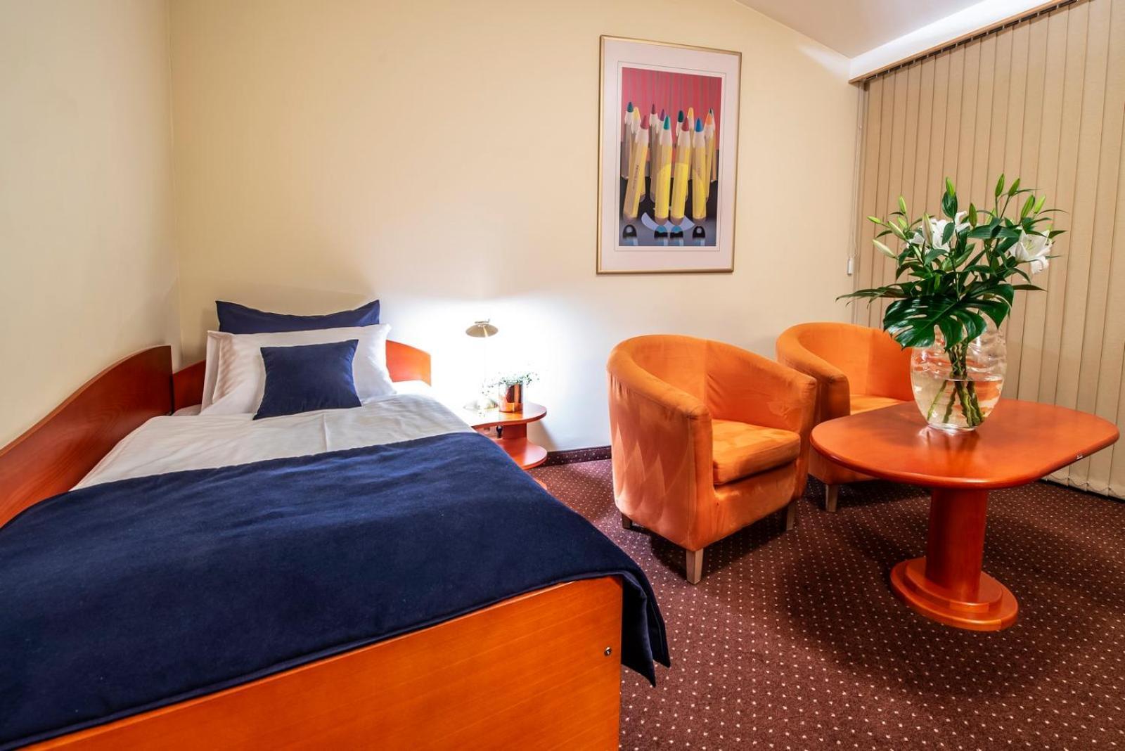 Hotel Royal Gliwice Bagian luar foto