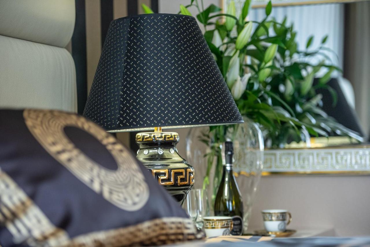 Hotel Royal Gliwice Bagian luar foto